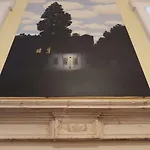 Art Gallery Suite